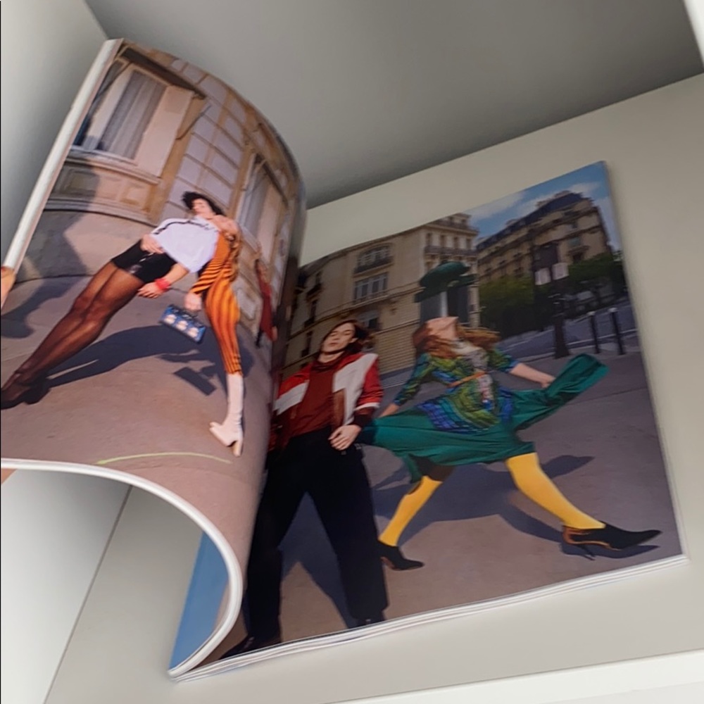 HERMES MAGAZINE COFFEE TABLE DECOR - Picture 3 of 5